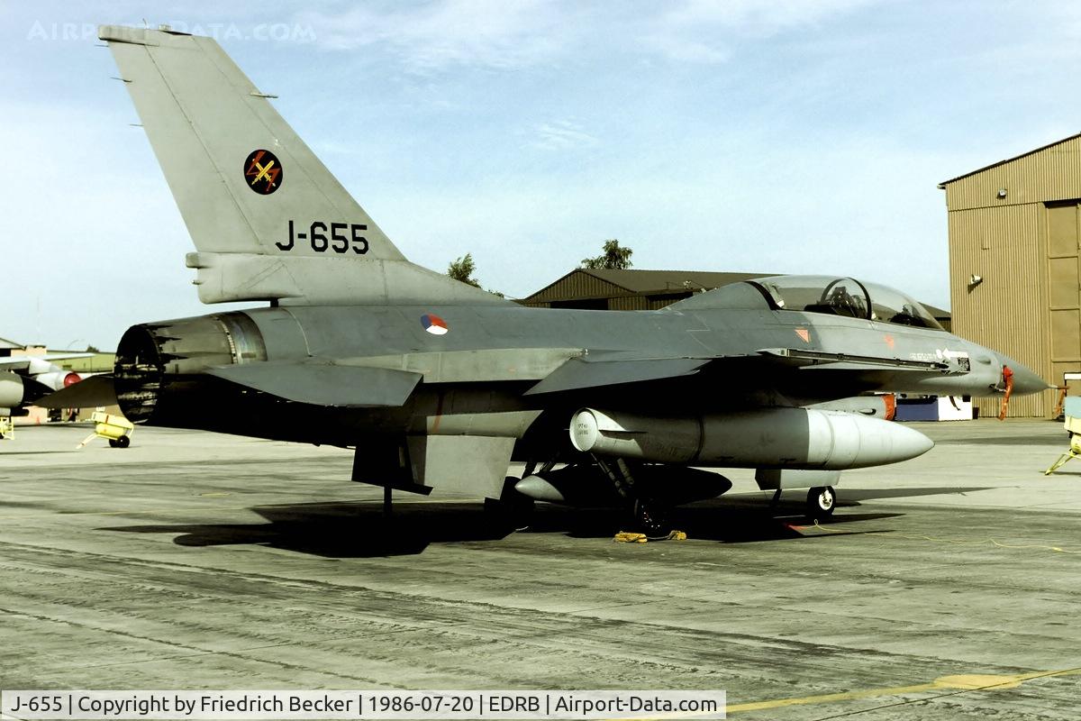 J-655, Fokker F-16B Fighting Falcon C/N 6E-20, static display