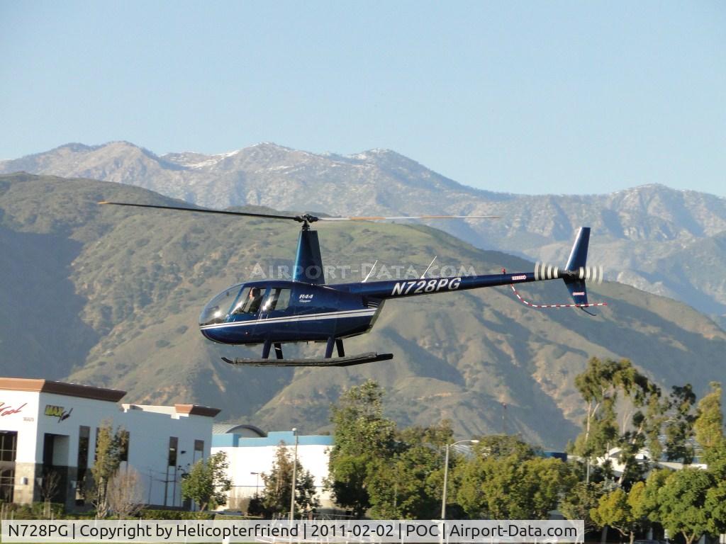 N728PG, 2001 Robinson R44 C/N 1107, Shooting landings on runway 26L