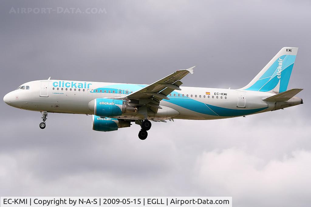 EC-KMI, 2008 Airbus A320-216 C/N 3400, Short final