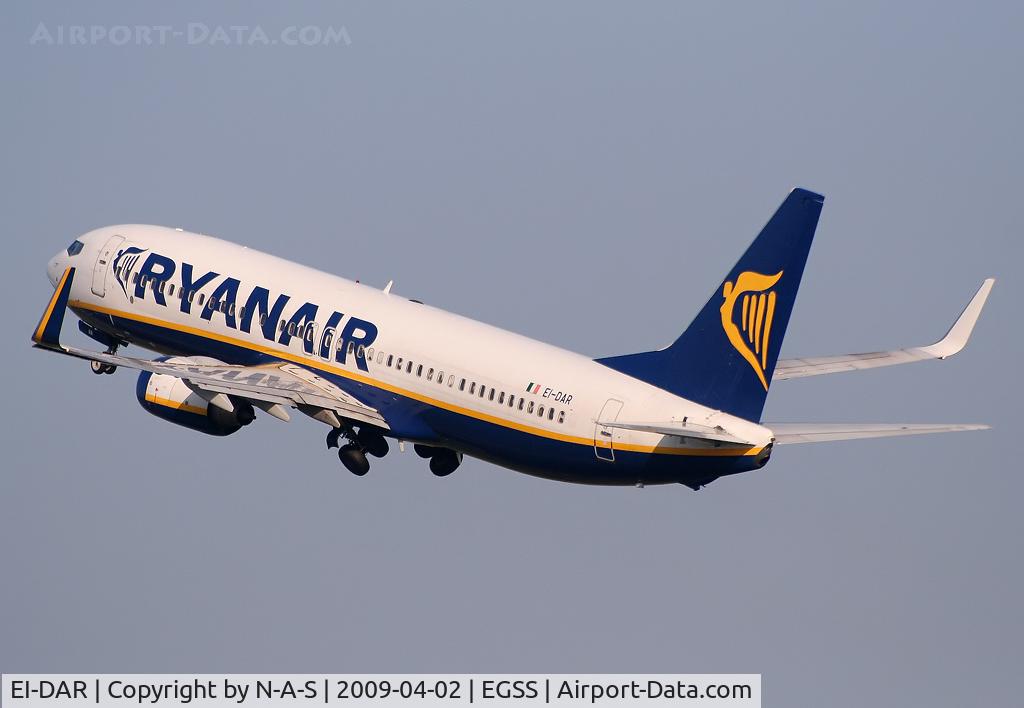 EI-DAR, 2003 Boeing 737-8AS C/N 33552, Departing