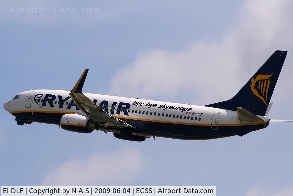 EI-DLF, 2006 Boeing 737-8AS C/N 33588, Departing