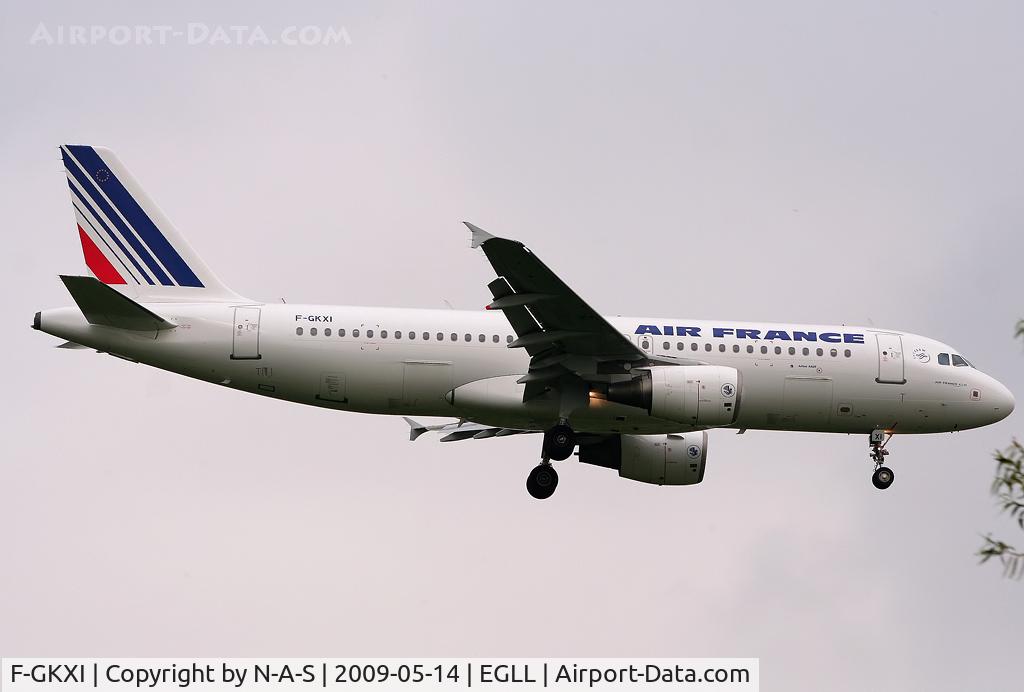 F-GKXI, 2003 Airbus A320-214 C/N 1949, Short final