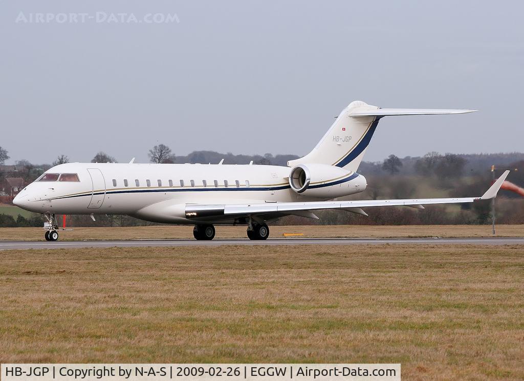 HB-JGP, 2007 Bombardier BD-700-1A10 Global Express XRS C/N 9238, Starting Departure run