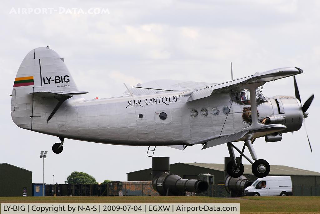 LY-BIG, 1989 Antonov An-2T C/N IG236-23, Short final after its display