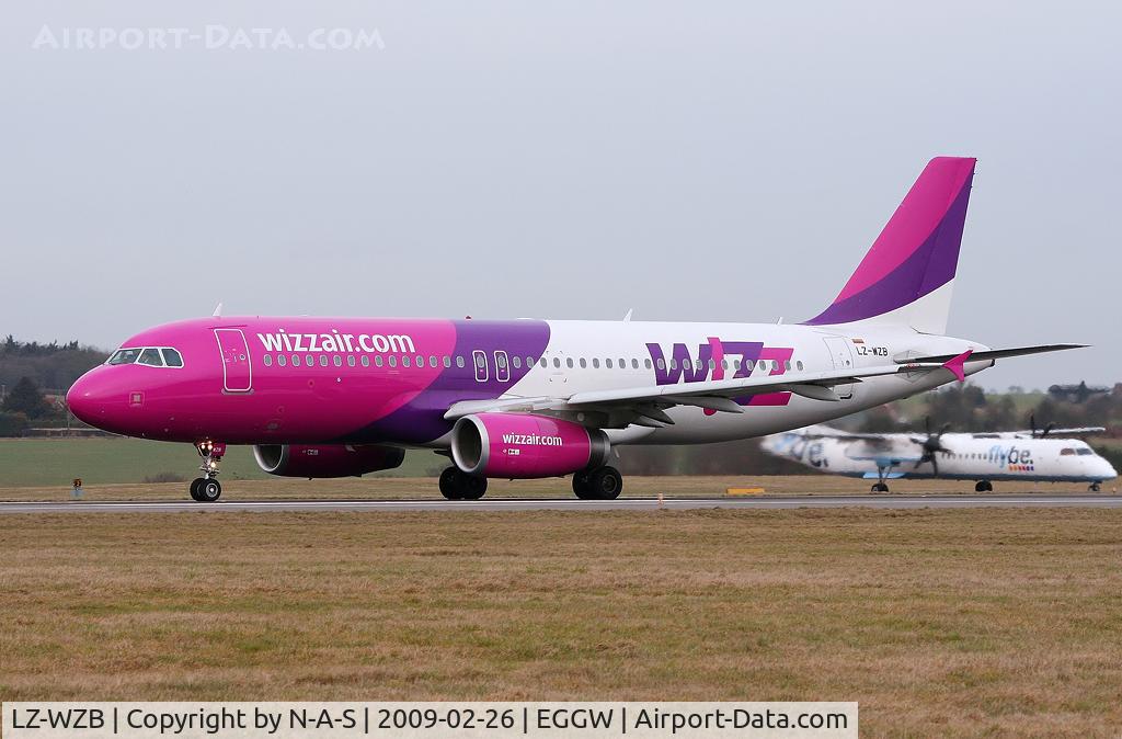 LZ-WZB, 2008 Airbus A320-232 C/N 3562, Departing