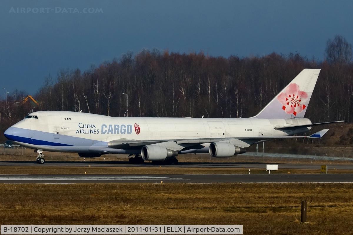 B-18702, 2000 Boeing 747-409F/SCD C/N 30760, B-18702_
Boeing 747-409F