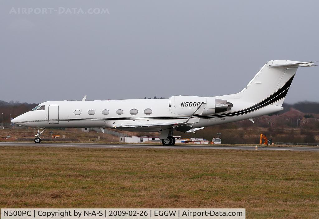N500PC, 2002 Gulfstream Aerospace G-IV C/N 1492, Departing