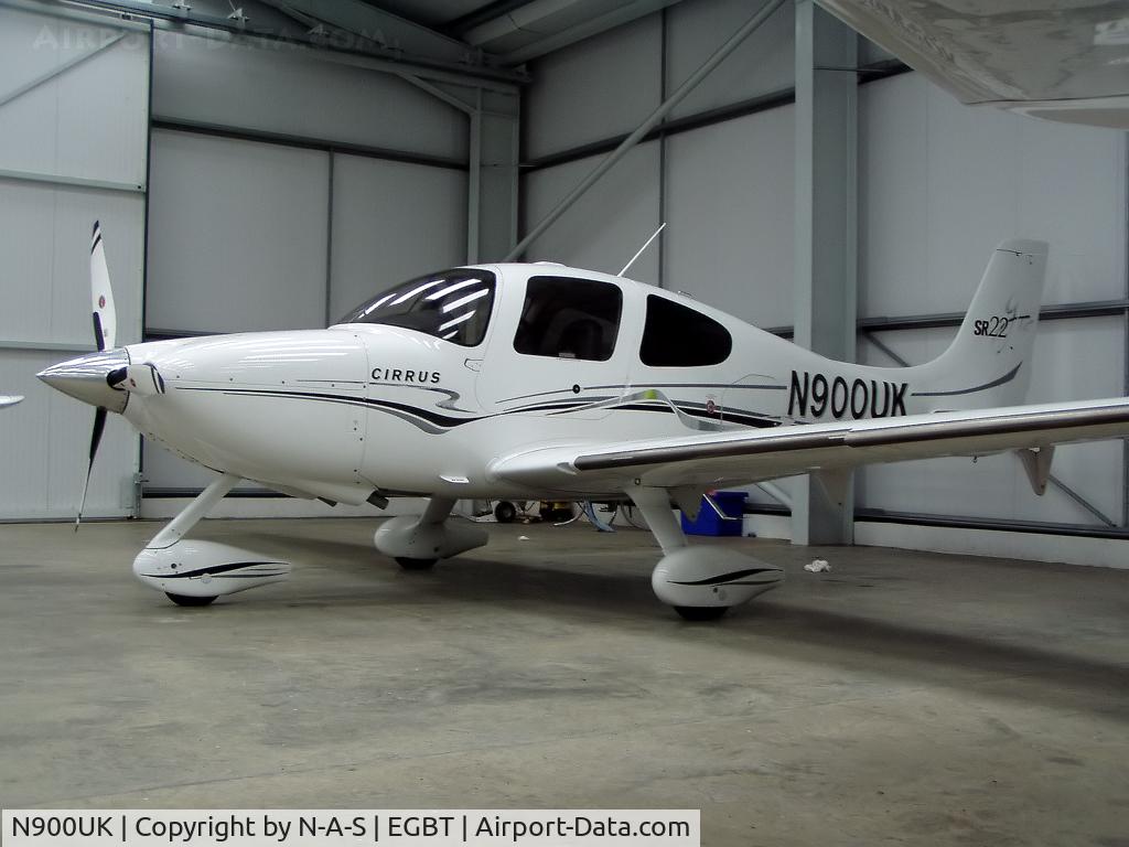 N900UK, 2005 Cirrus SR22 GTS C/N 1463, Parked in the Cirrus hangar