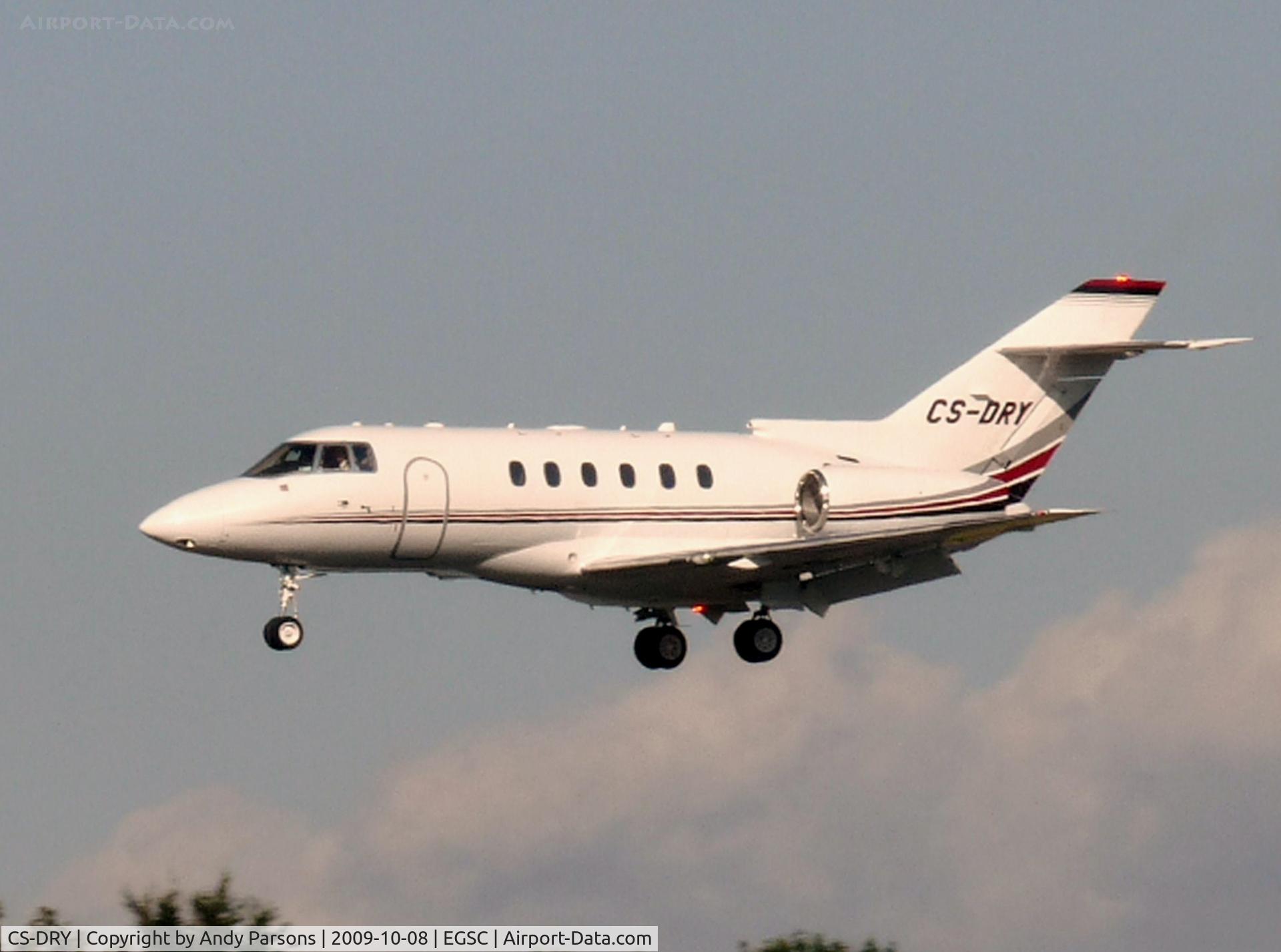 CS-DRY, 2007 Raytheon Hawker 800XP C/N 258840, Landing at Cambridge