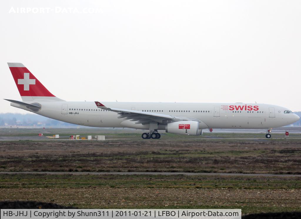 HB-JHJ, 2010 Airbus A330-343X C/N 1188, Delivery day...