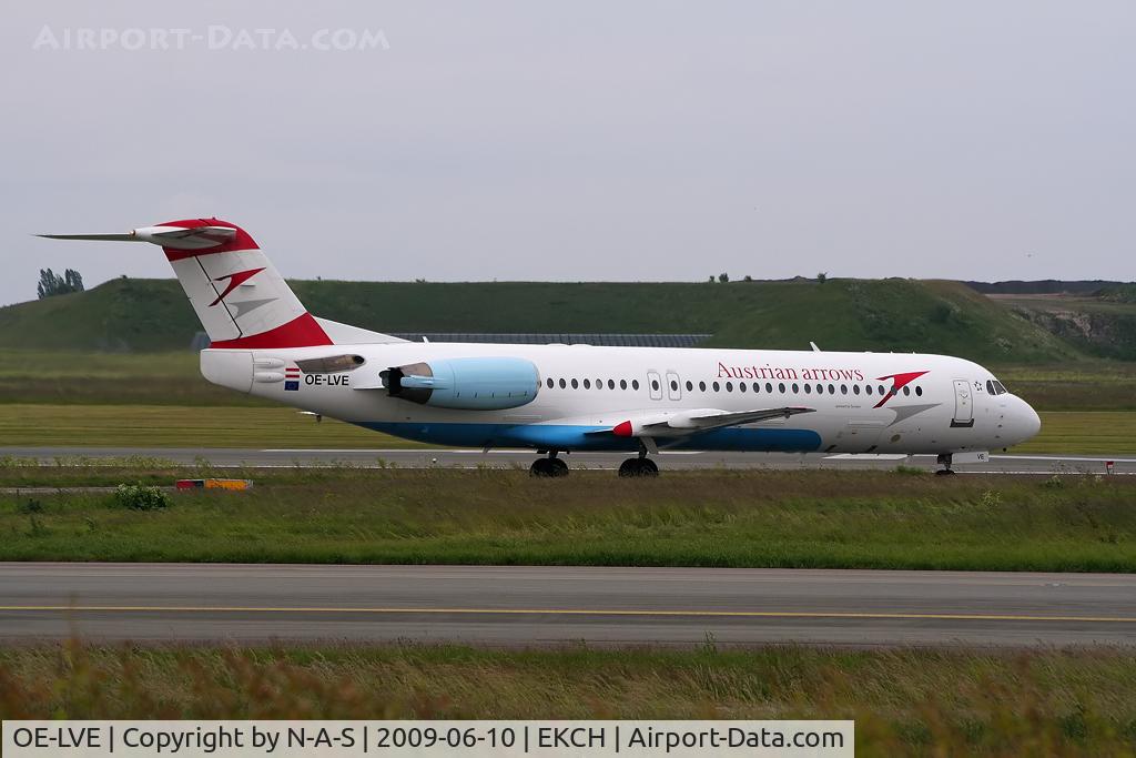 OE-LVE, 1994 Fokker 100 (F-28-0100) C/N 11499, Heading to the runway