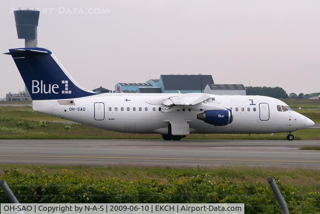 OH-SAO, 2002 BAE Systems Avro 146-RJ85 C/N E.2393, Heading for departure