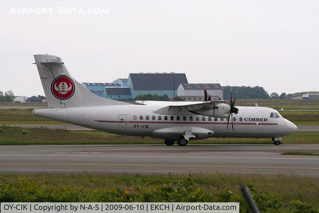 OY-CIK, 1996 ATR 42-512 C/N 501, Heading for departure
