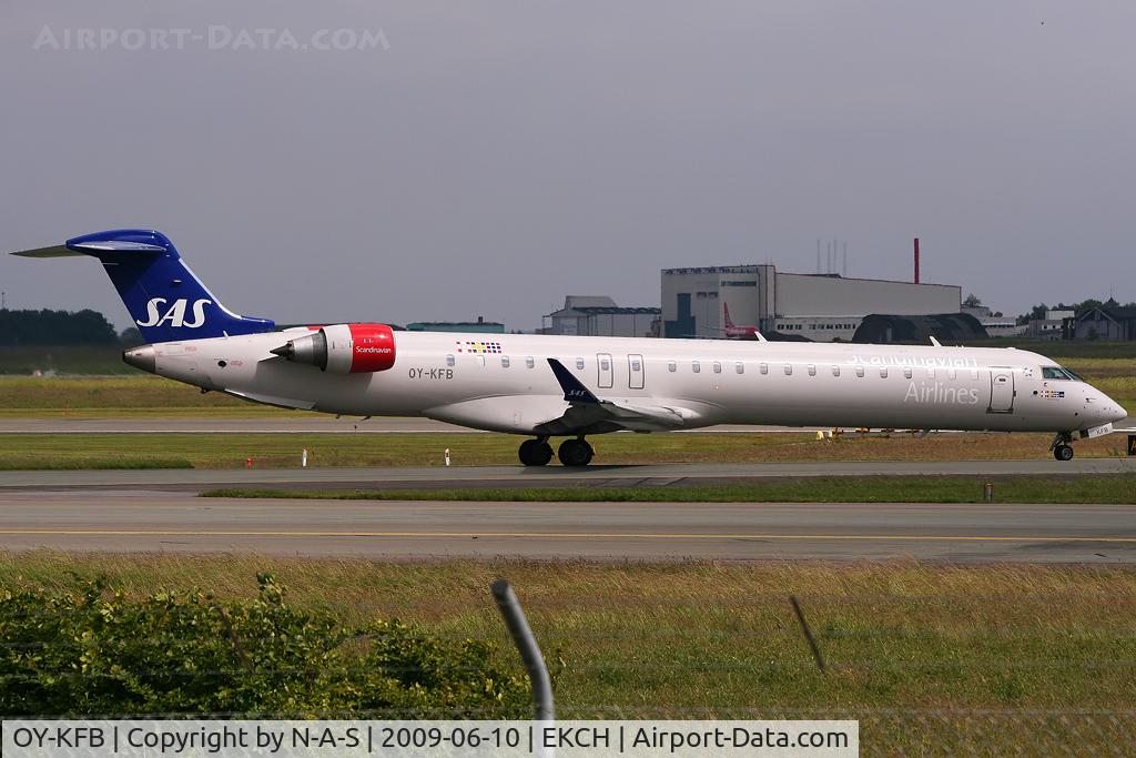 OY-KFB, 2008 Bombardier CRJ-900 (CL-600-2D24) C/N 15211, Heading for departure