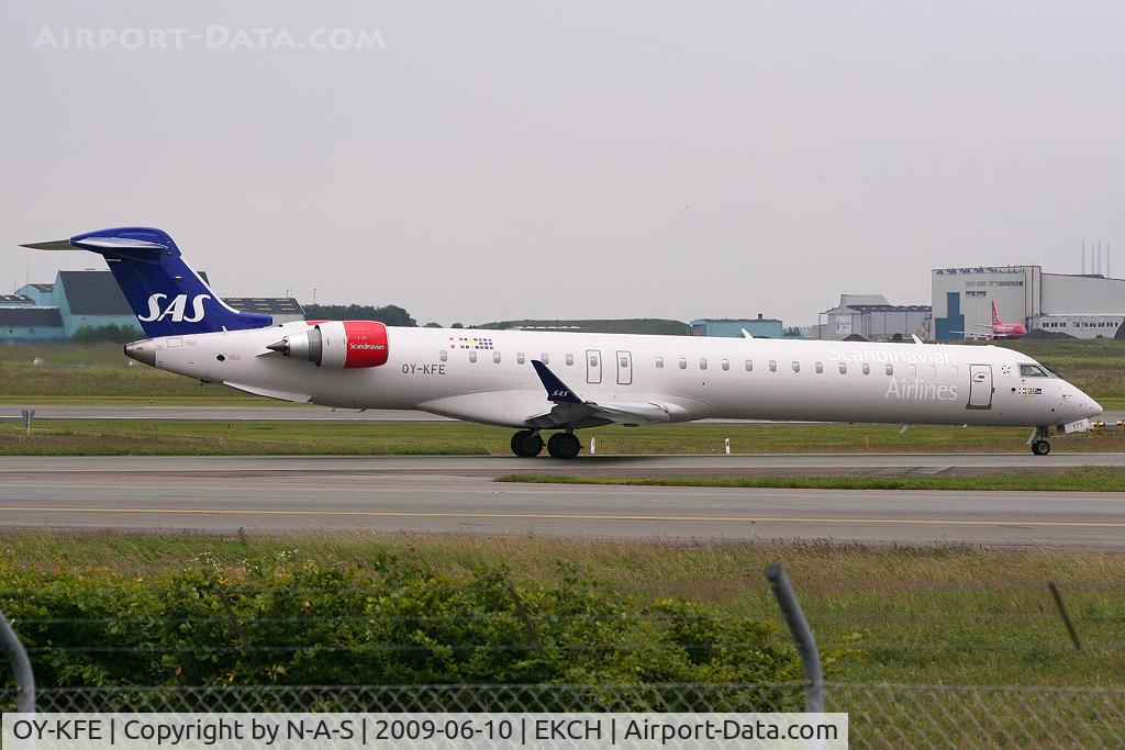 OY-KFE, 2009 Bombardier CRJ-900ER (CL-600-2D24) C/N 15224, Heading for departure
