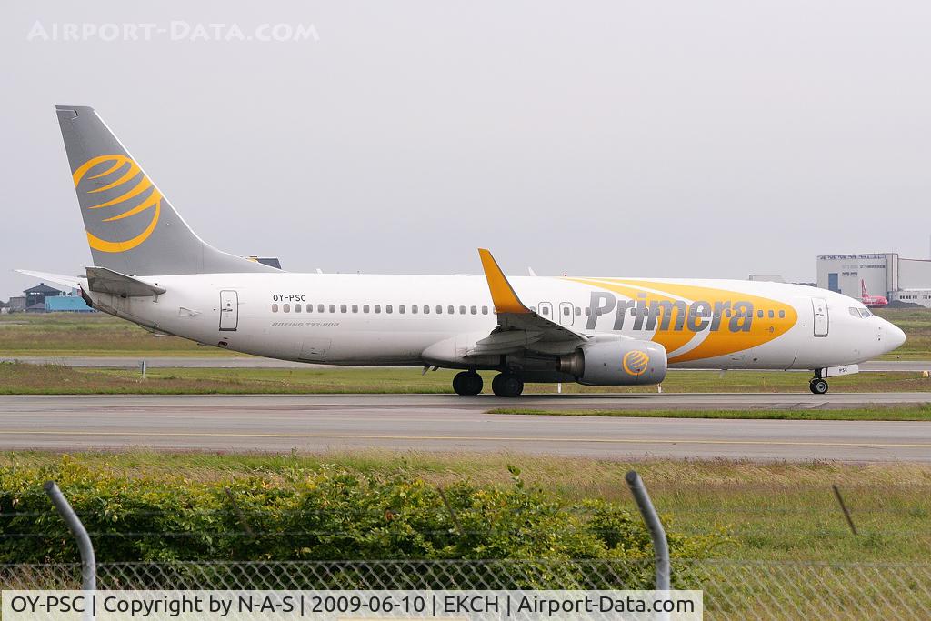 OY-PSC, 2002 Boeing 737-86N C/N 33419, Heading for departure