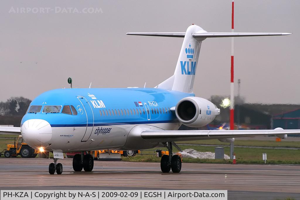 PH-KZA, 1996 Fokker 70 (F-28-070) C/N 11567, Starting its return journey to Amsterdam