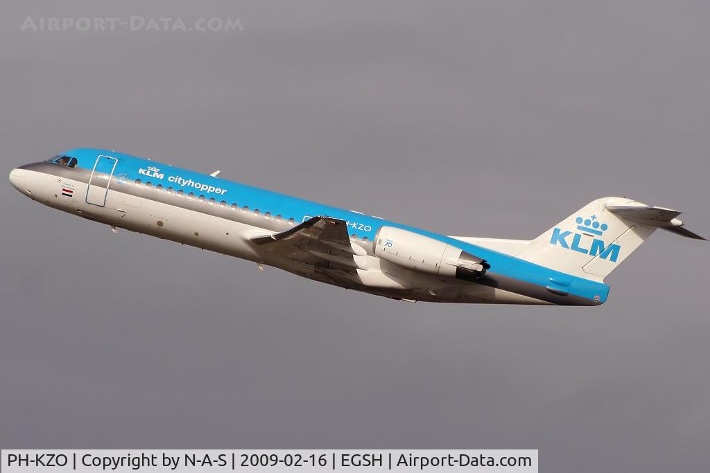 PH-KZO, 1995 Fokker 70 (F-28-0070) C/N 11538, Departing for Amsterdam