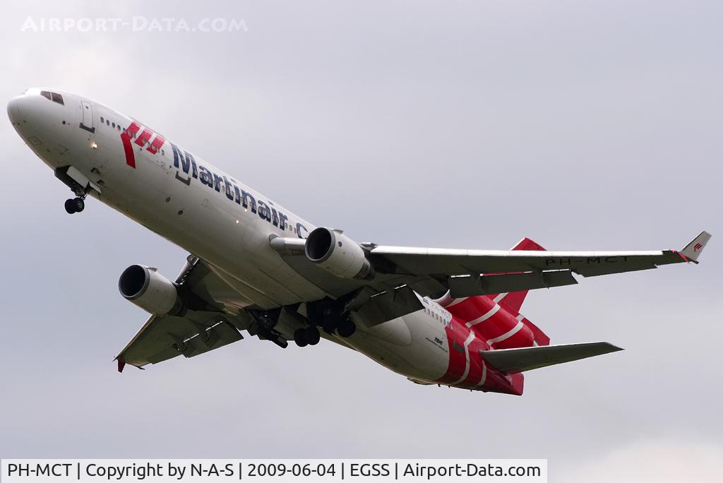 PH-MCT, 1995 McDonnell Douglas MD-11F C/N 48629, Departing