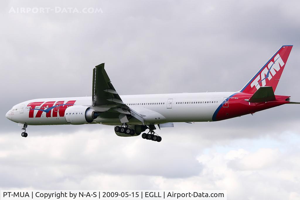 PT-MUA, 2008 Boeing 777-32W/ER C/N 37664, Short final