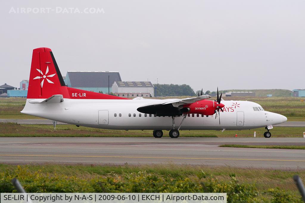 SE-LIR, 1989 Fokker 50 C/N 20151, Heading for departure