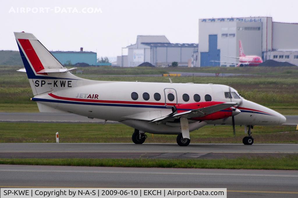 SP-KWE, 1989 British Aerospace Jetstream 3201 C/N 842, Heading for departure, still in EZE colours