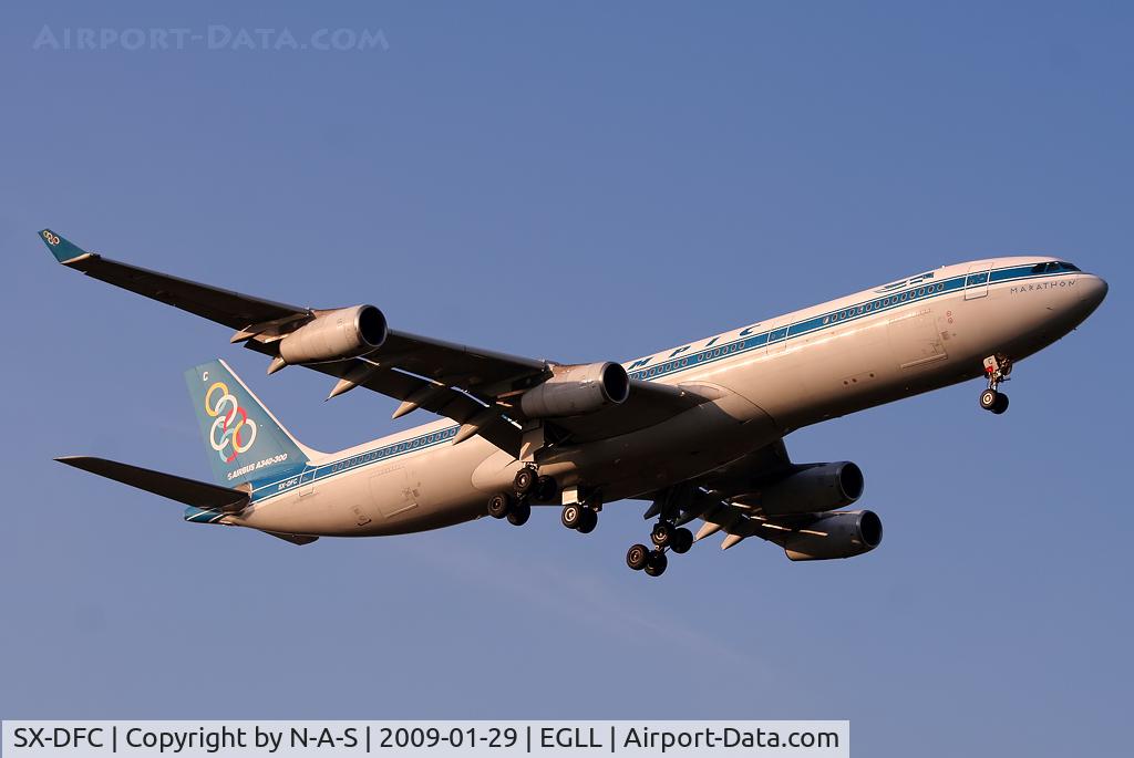 SX-DFC, 1999 Airbus A340-313 C/N 280, Short final