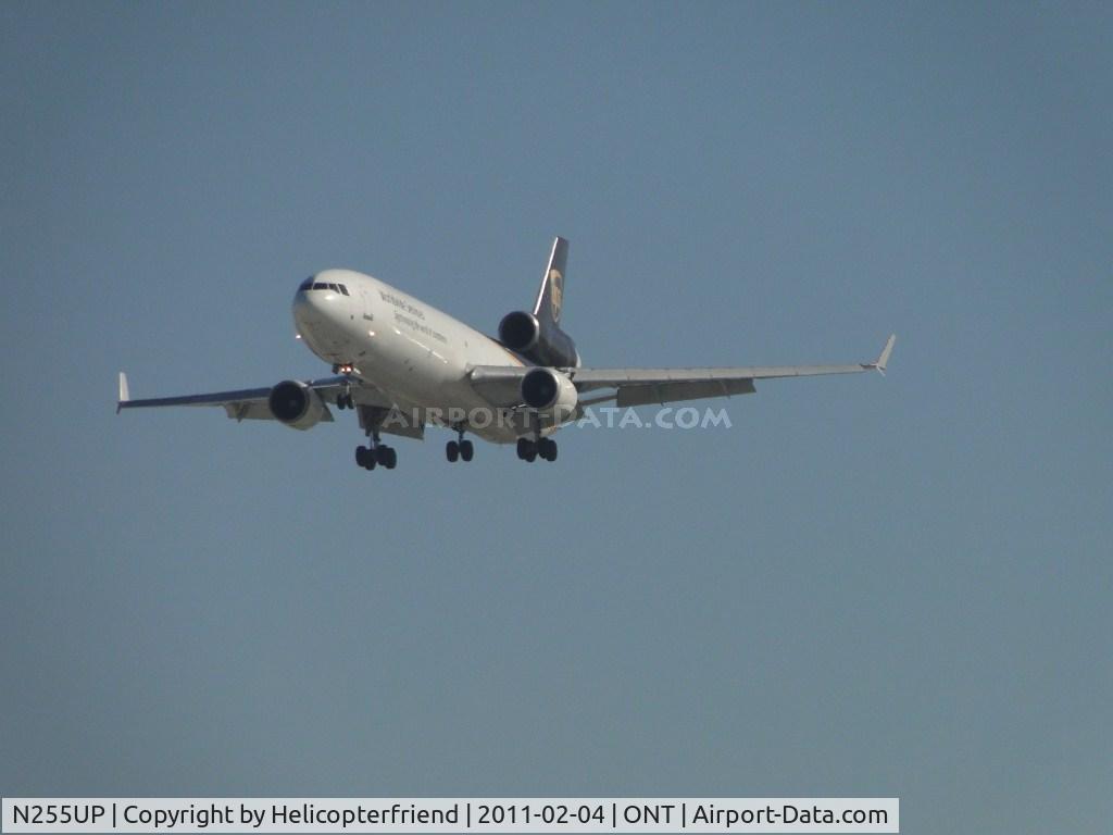 N255UP, 1992 McDonnell Douglas MD-11F C/N 48404, 1/2 mile final to runway 26L