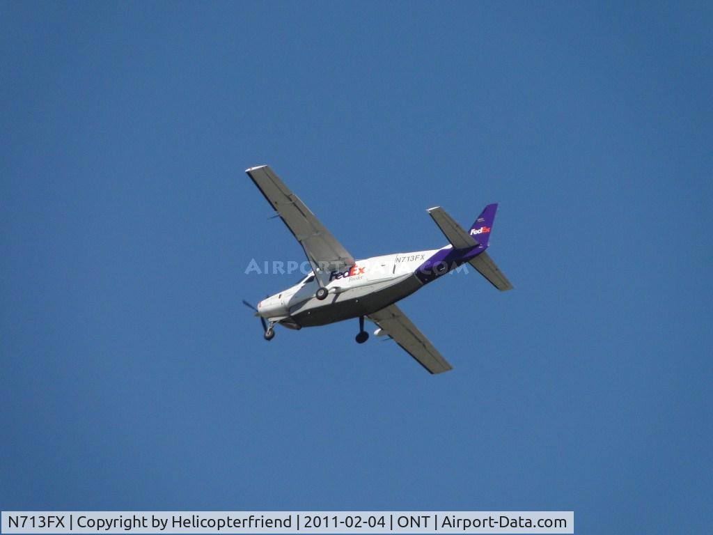 N713FX, 1995 Cessna 208B C/N 208B0438, On a high final for runway 26R after the UPS MD-11 landed