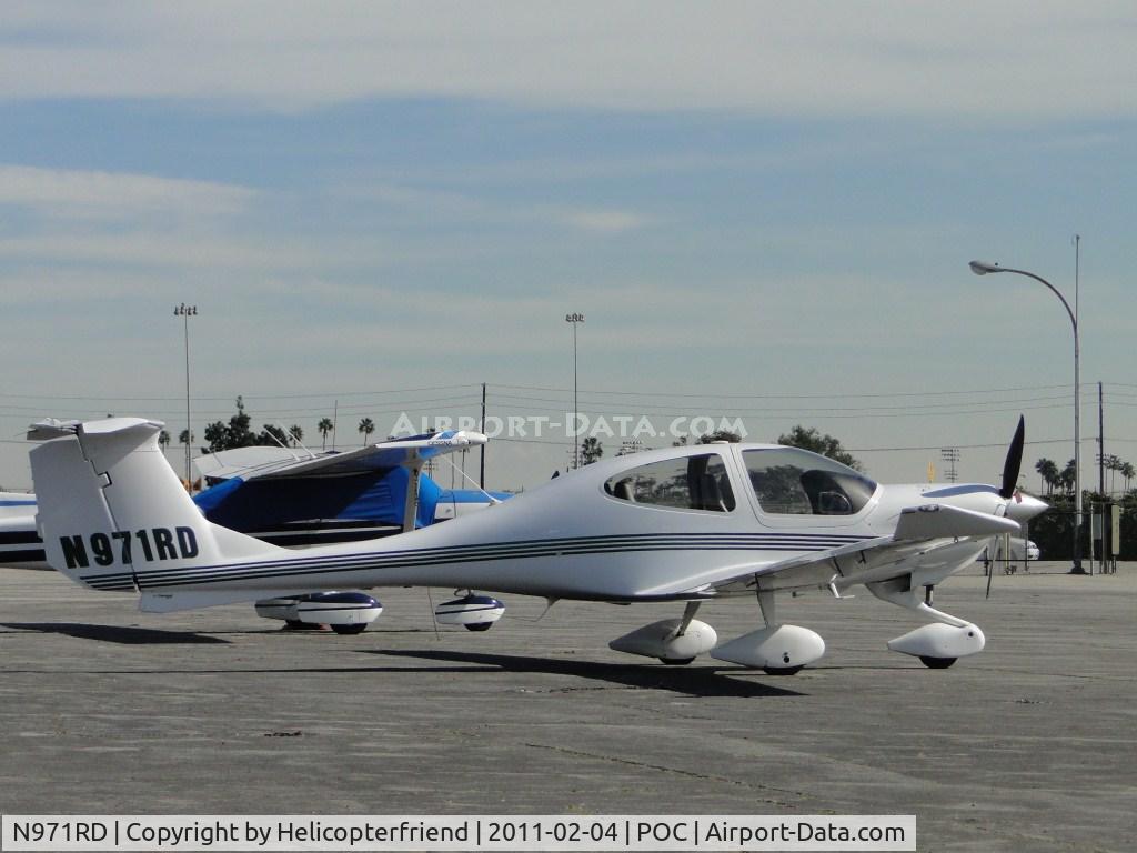 N971RD, 2005 Diamond DA-40 Diamond Star C/N 40.508, Parked in transient parking
