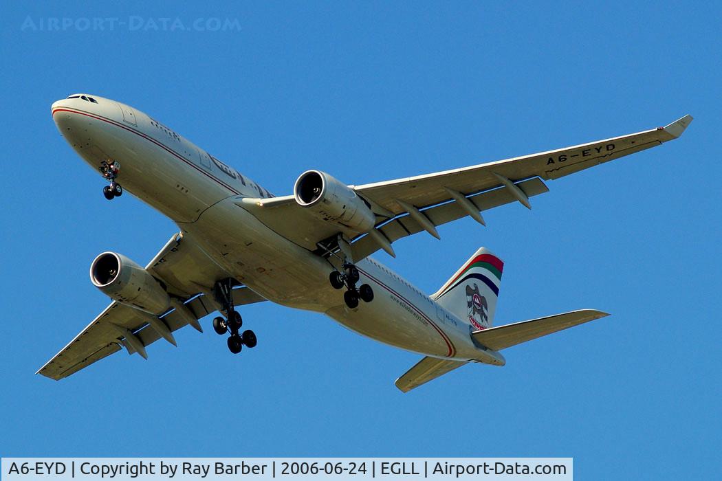 A6-EYD, 2005 Airbus A330-243 C/N 658, Airbus A330-243 [658] (Etihad Airways) Home~G 24/06/2006