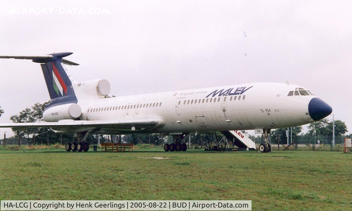 HA-LCG, 1975 Tupolev Tu-154B-2 C/N 75A127, Malev