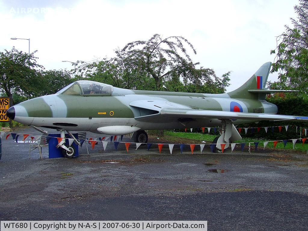 WT680, 1954 Hawker Hunter F.1 C/N 41H-665497, Preserved in Fleet Services