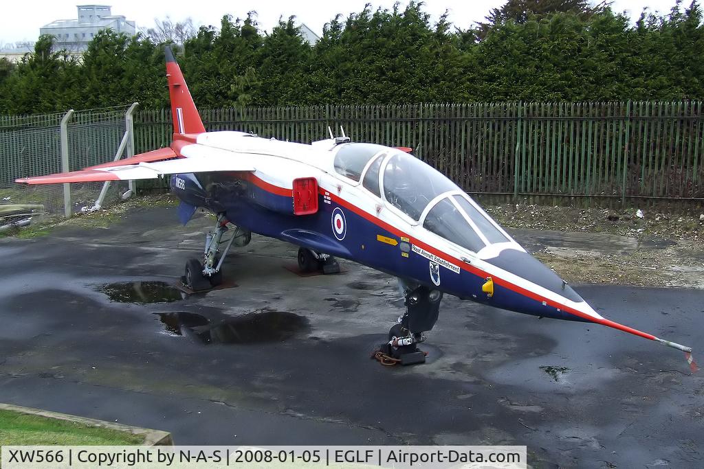 XW566, 1971 Sepecat Jaguar B C/N B.08, Preserved at F.A.S.T