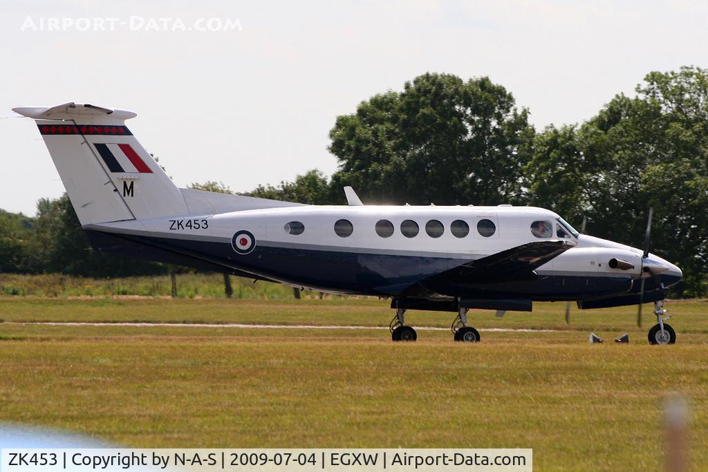 ZK453, 2003 Raytheon B200 King Air C/N BB-1833, Arriving