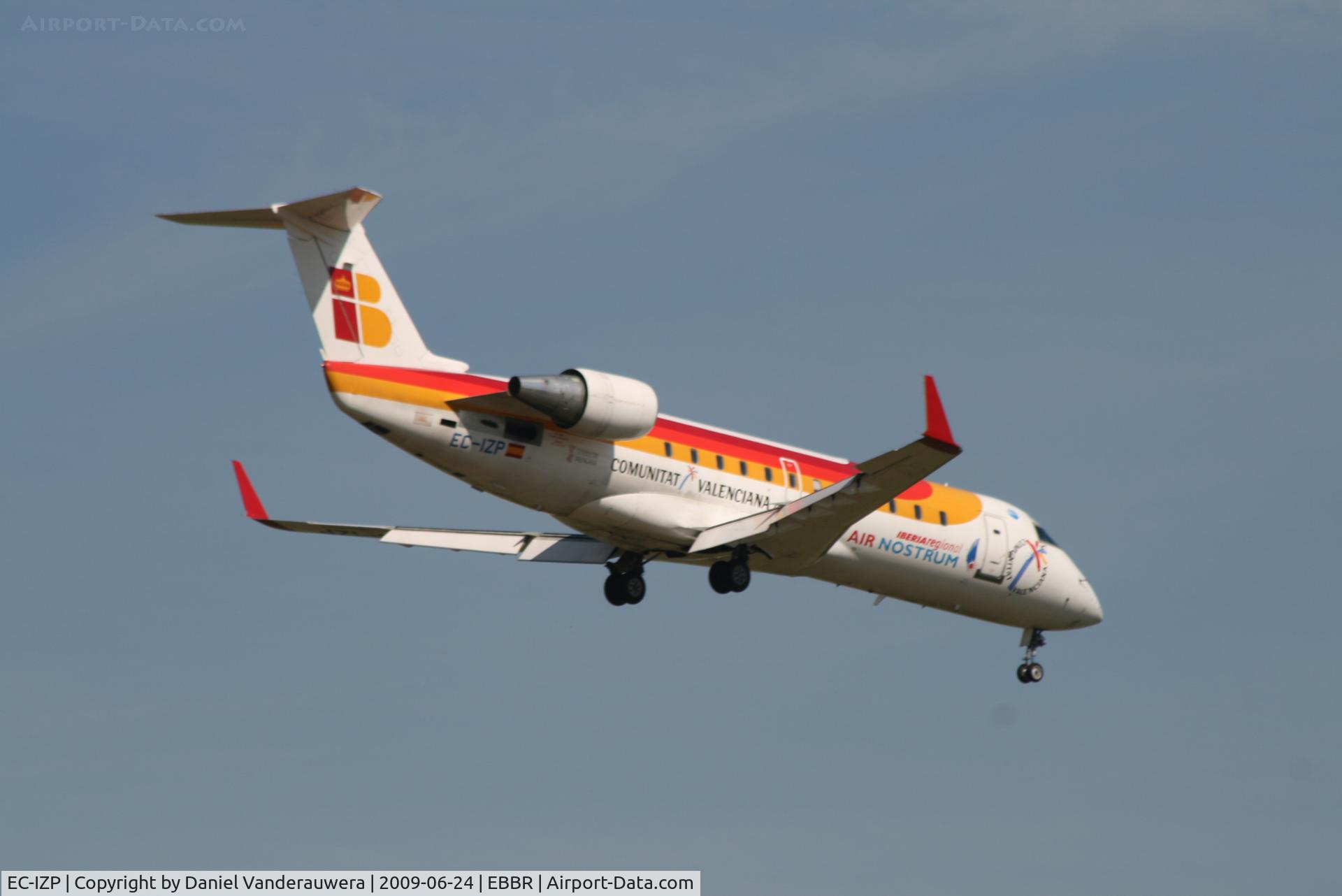 EC-IZP, 2004 Bombardier CRJ-200ER (CL-600-2B19) C/N 7950, Flight IB8090 is descending to RWY 02