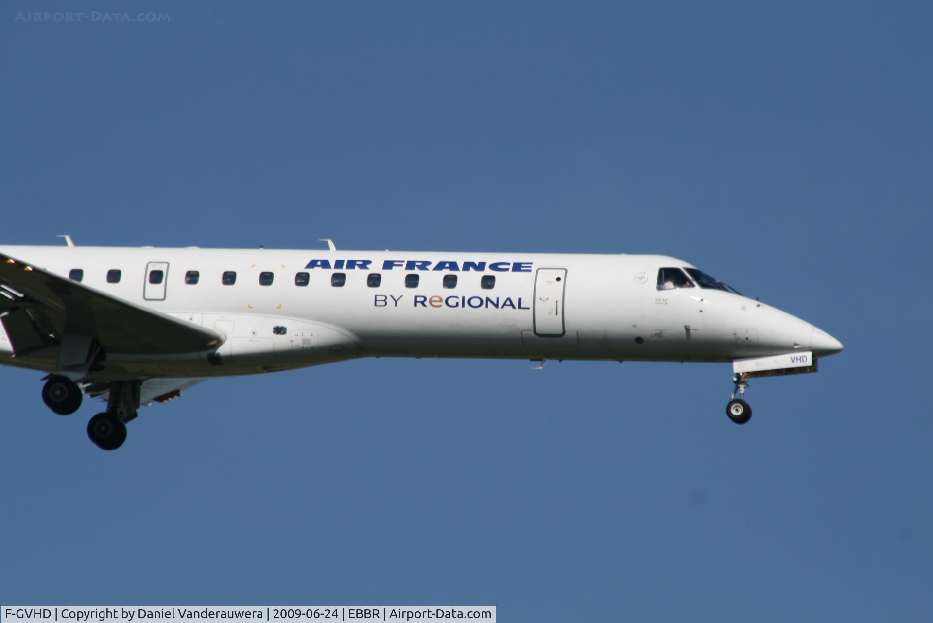 F-GVHD, 1999 Embraer ERJ-145LR (EMB-145LR) C/N 145178, Arrival of flight AF5402 to RWY 02