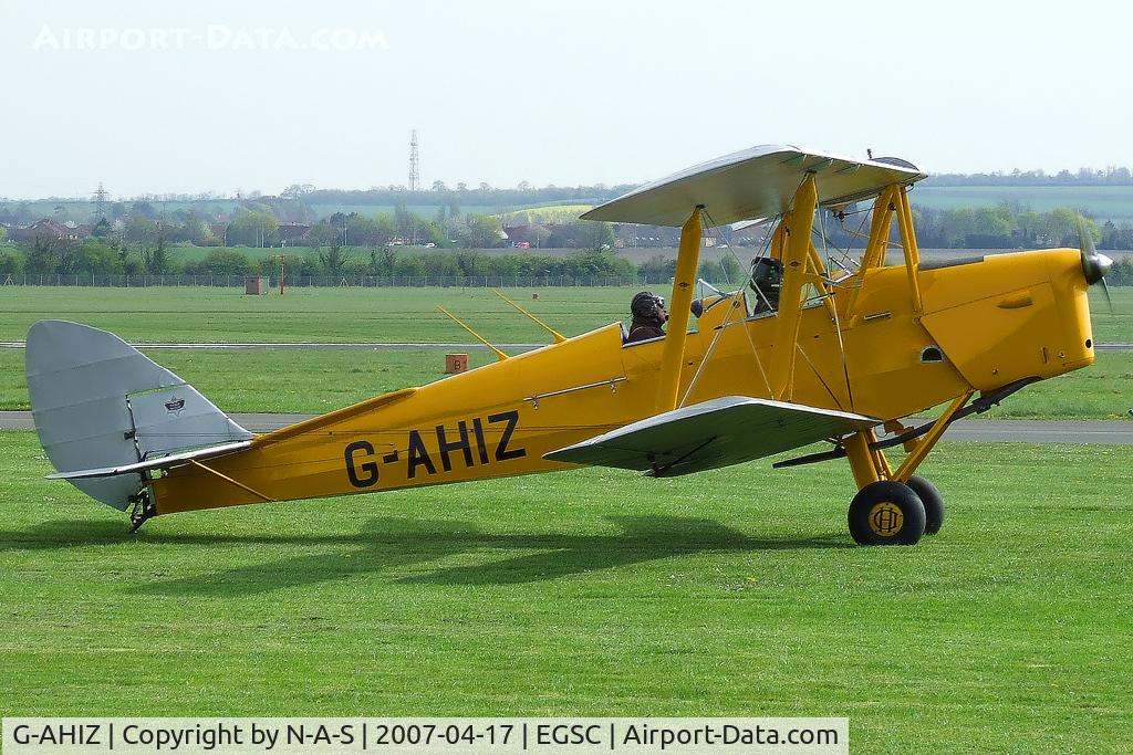 G-AHIZ, 1944 De Havilland DH-82A Tiger Moth II C/N 4610, Arriving back after another local flight