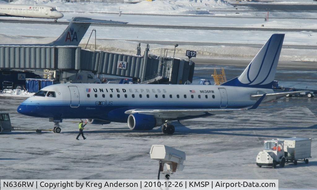 N636RW, 2004 Embraer 170SE (ERJ-170-100SE) C/N 17000052, United Express Embraer ERJ-170