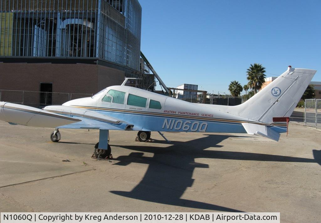 N1060Q, 1963 Cessna 310H C/N 310H0060, ERAU Cessna 310H used for maintenance.