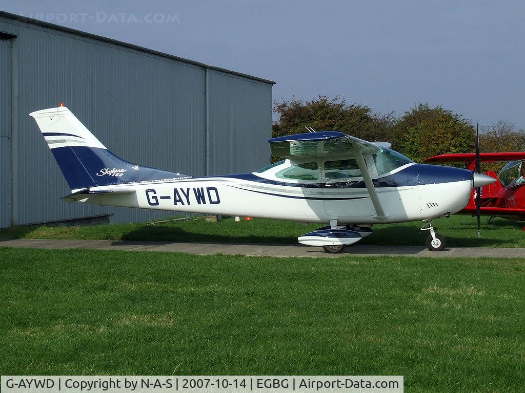 G-AYWD, 1971 Cessna 182N Skylane C/N 182-60468, Parked in the sun