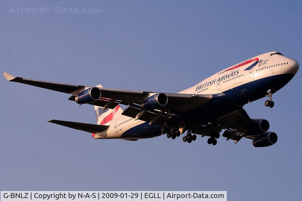 G-BNLZ, 1993 Boeing 747-436 C/N 27091, Short final