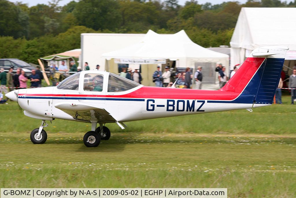 G-BOMZ, 1978 Piper PA-38-112 Tomahawk Tomahawk C/N 38-78A0635, Landing at Micro Trade Fair