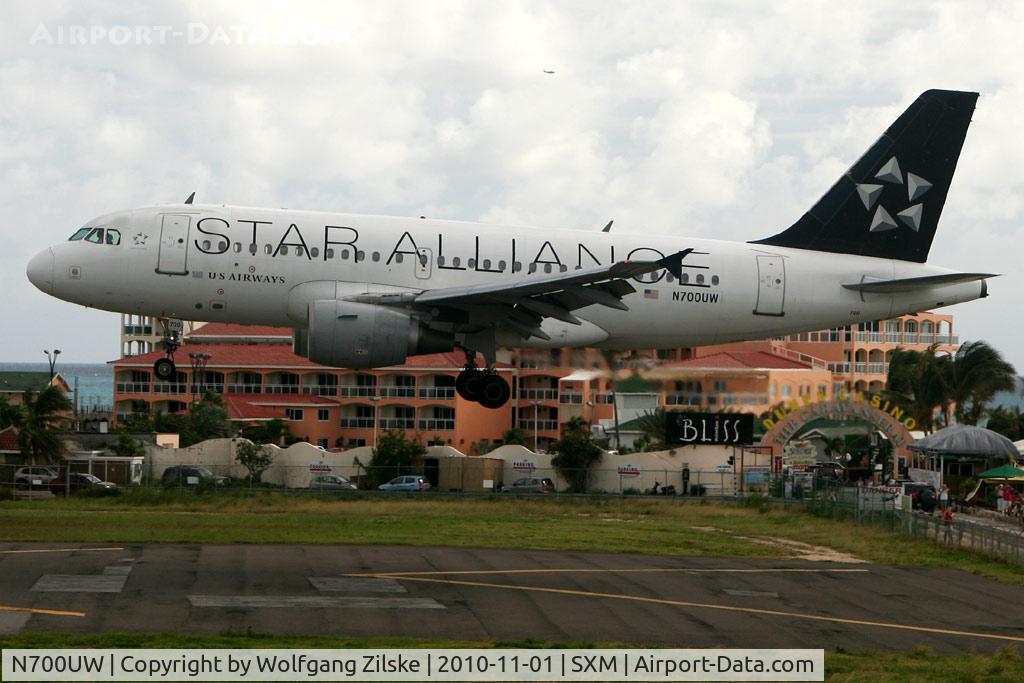 N700UW, 1998 Airbus A319-112 C/N 0885, visitor