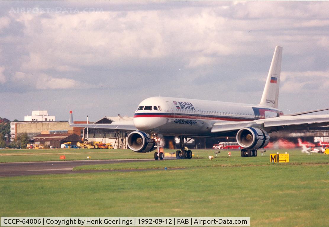 CCCP-64006, 1992 Tupolev TU-204-120 C/N 145074-3164006, Bravia Tupolev Aviastar with Rolls-Royce Engines.
Farnborough Air Show sep 1992