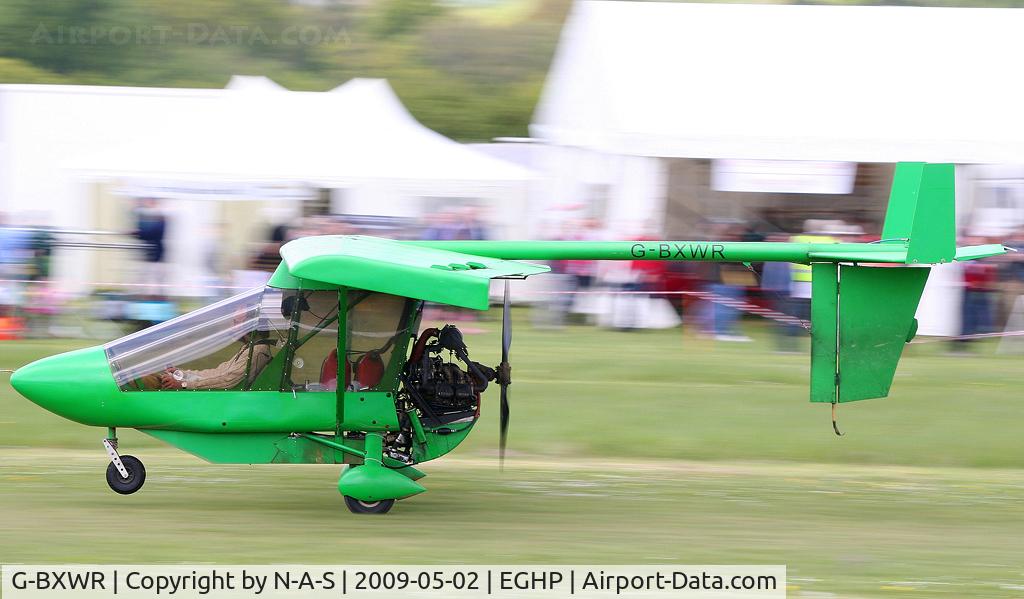 G-BXWR, 1998 CFM Streak Shadow C/N PFA 206-13205, Arriving at Micro Trade Fair