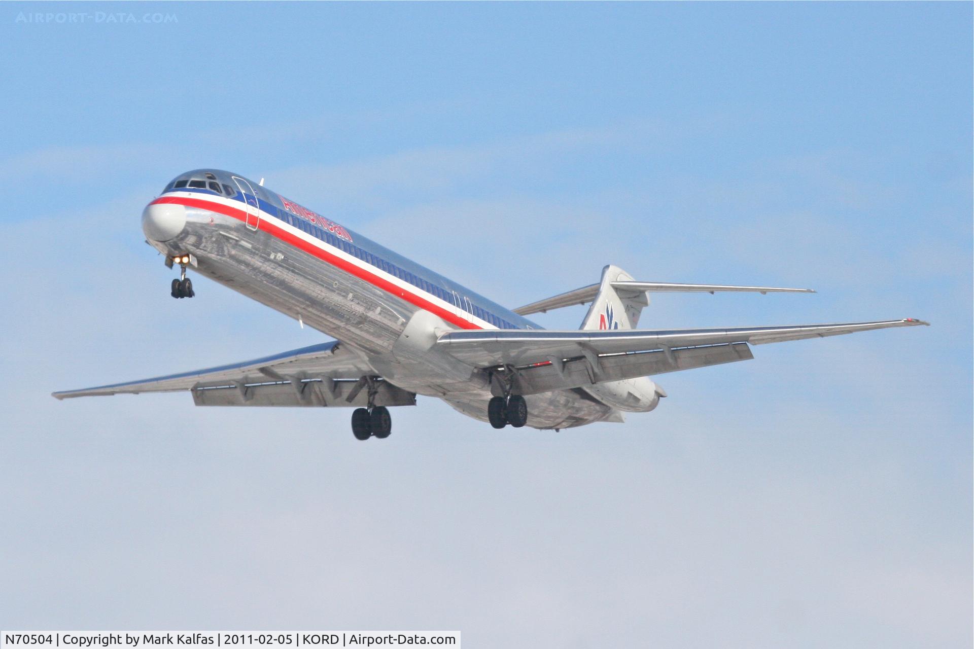 N70504, 1989 McDonnell Douglas MD-82 (DC-9-82) C/N 49798, American Airlines Mcdonnell Douglas DC-9-82, AAL2423 on approach RWY 28 KORD, arriving from KPBI.