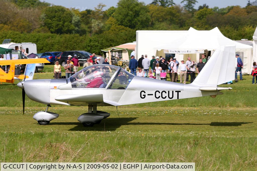 G-CCUT, 2004 Aerotechnik EV-97 Eurostar C/N PFA 315-14191, Micro trade fair visitor