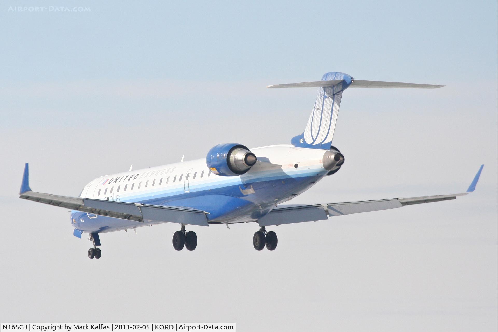 N165GJ, 2006 Bombardier CRJ-700 (CL-600-2C10) Regional Jet C/N 10257, GoJet/United Express Bombardier CL-600-2C10, GJS7464 arriving from KMSY, RWY28 approach KORD.