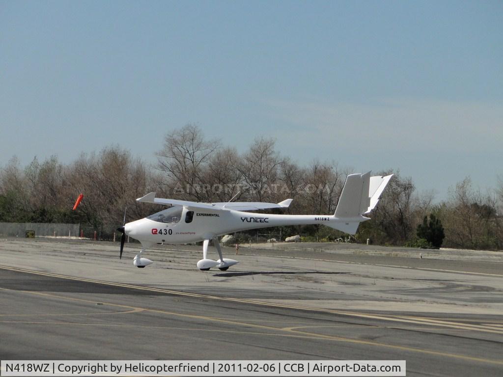 N418WZ, Yuneec E430 C/N YN-E430-0004, Turning onto taxiway enroute to hanger